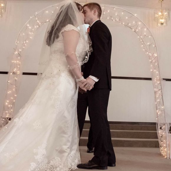 Meet your Posher, Krystal - Picture 1 of 1